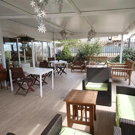 Hotel Rural Abriles *