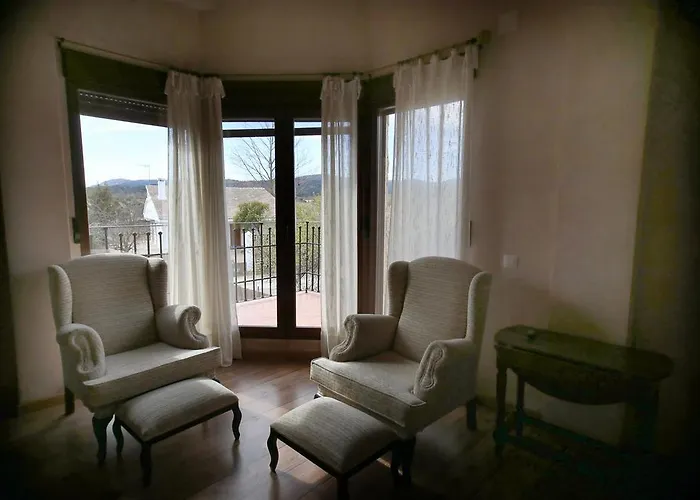 Rural Abriles فندق *